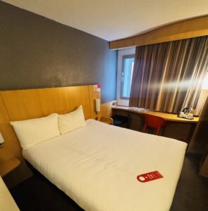 Read more about the article Ibis London Heathrow Hotel Experience – A Little Getaway Near the Airport